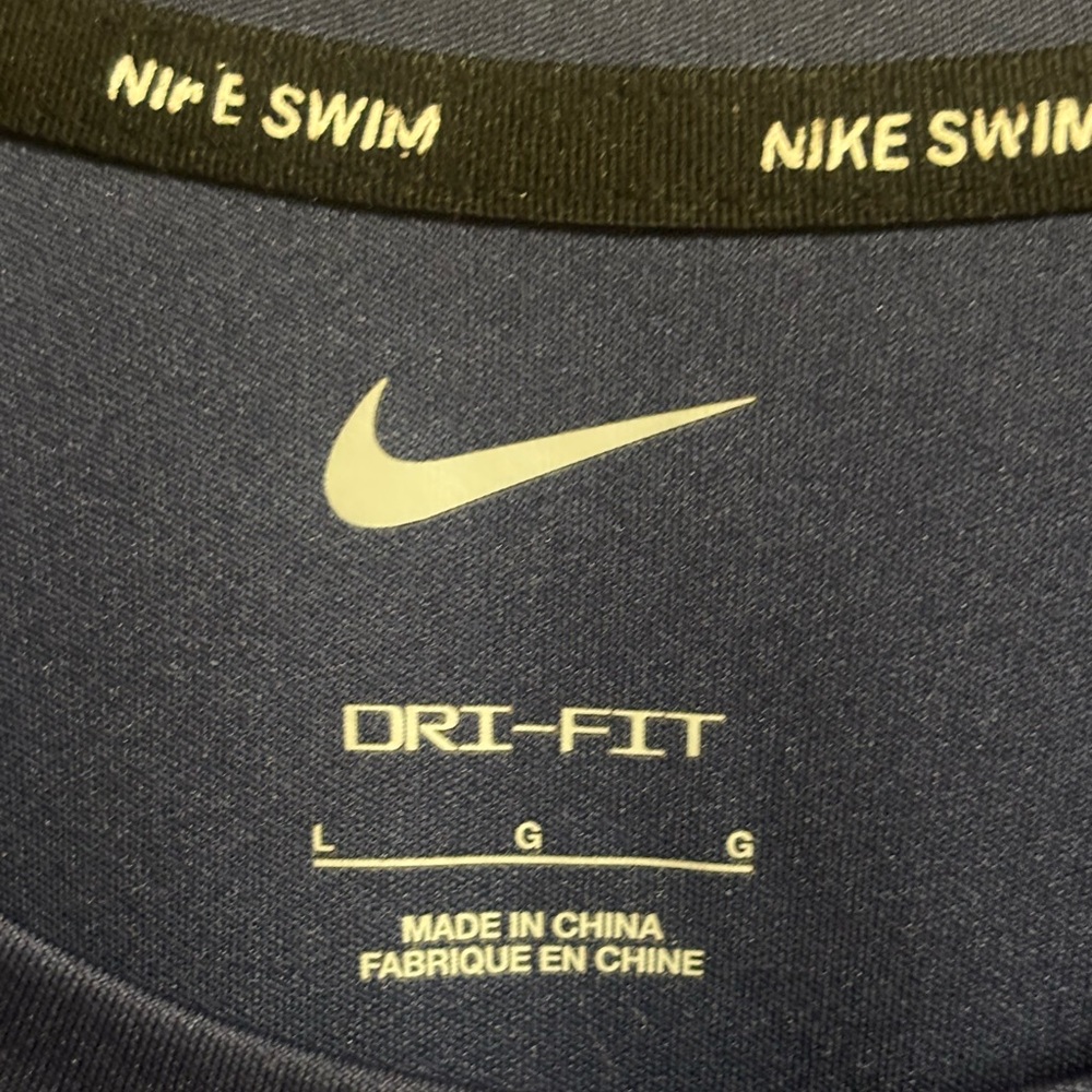 Nike Men's Navy Blue Short Sleeve Tee - Picture 2 of 4